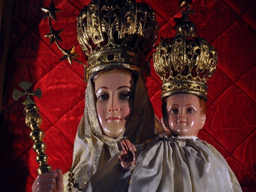 Krunica majci od zdravlja